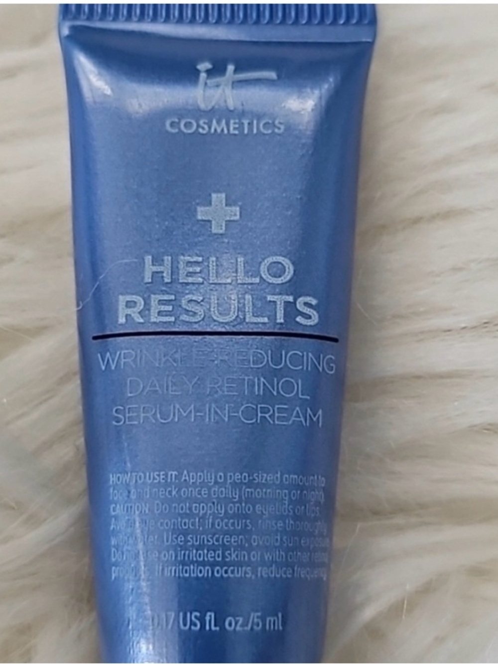 it Cosmetics Hello Results 
Serum-in-Cream Trial size NIP